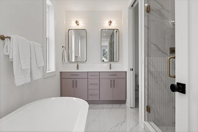 $1,750,000 | 1964 West Farragut Avenue, Chicago, IL 60625