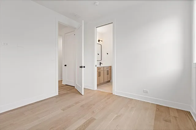 $1,750,000 | 1964 West Farragut Avenue, Chicago, IL 60625