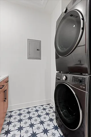 $1,750,000 | 1964 West Farragut Avenue, Chicago, IL 60625