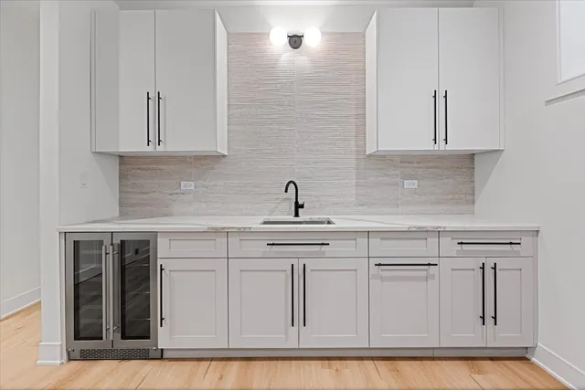 $1,750,000 | 1964 West Farragut Avenue, Chicago, IL 60625