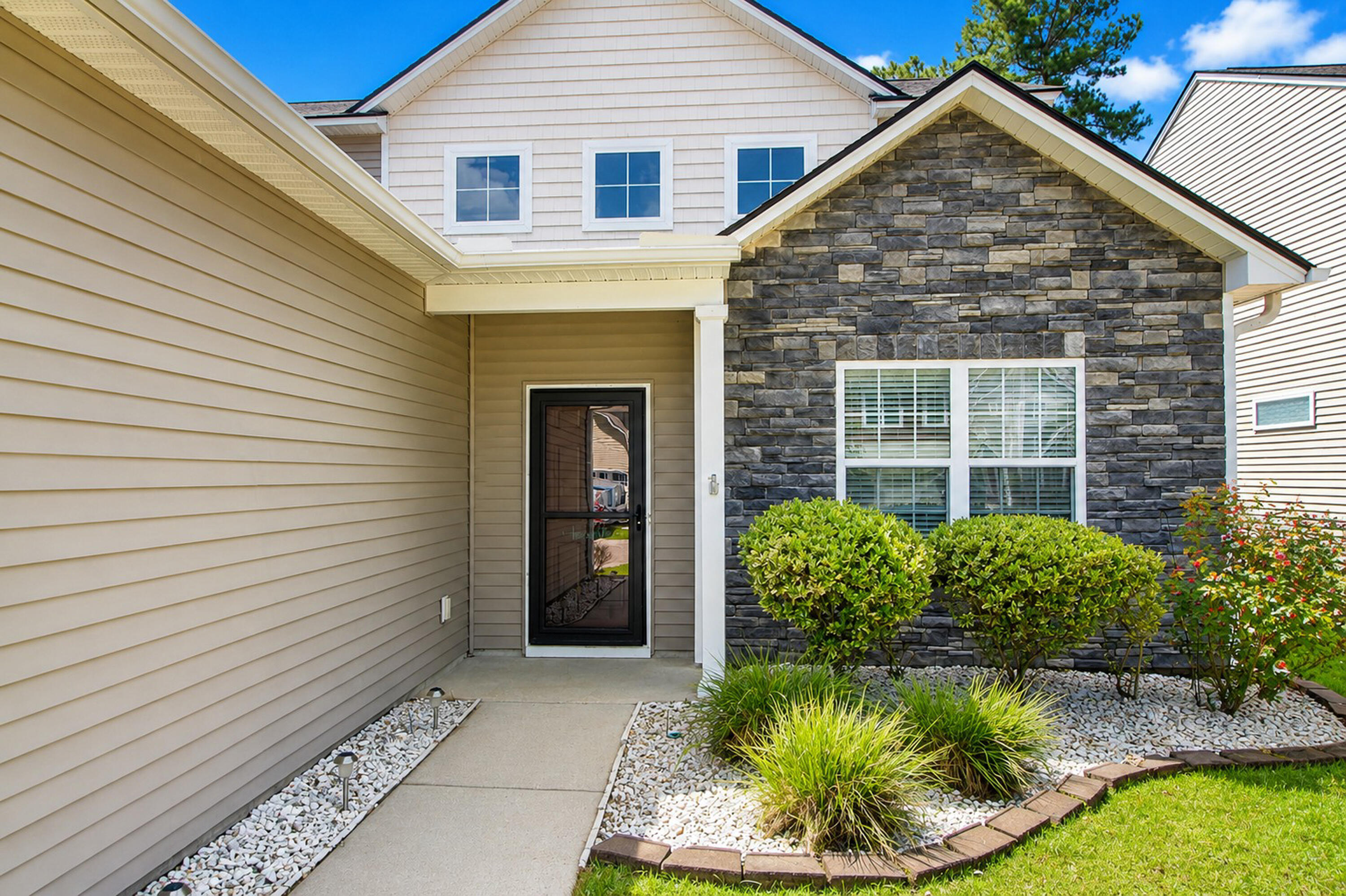 271 Decatur Drive Summerville, SC 29486 - Photo 3 of 61