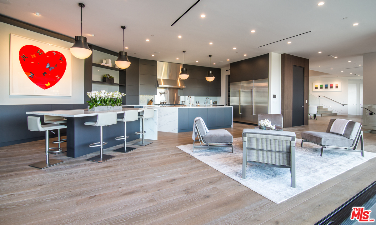 1840 Mango Way Los Angeles, CA 90049 - Photo 11 of 29