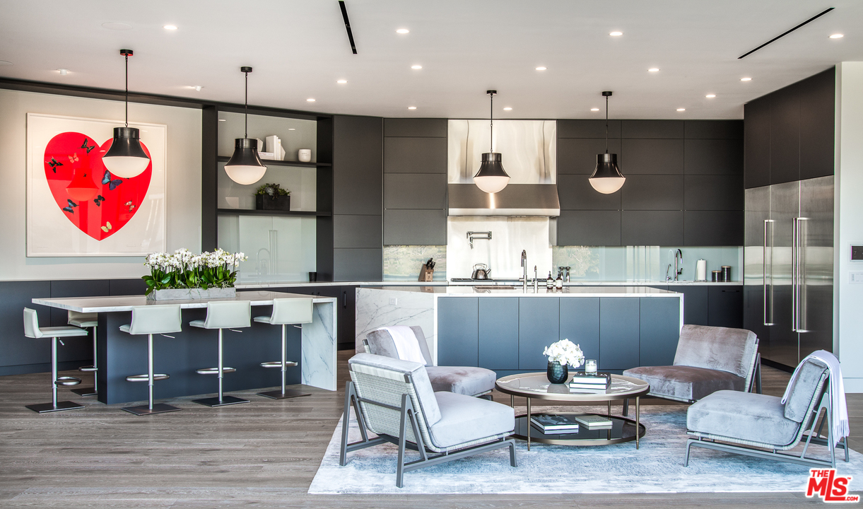 1840 Mango Way Los Angeles, CA 90049 - Photo 12 of 29