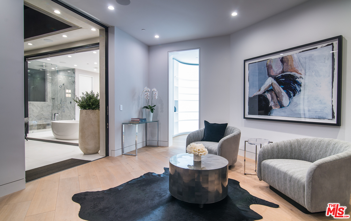 1840 Mango Way Los Angeles, CA 90049 - Photo 17 of 29