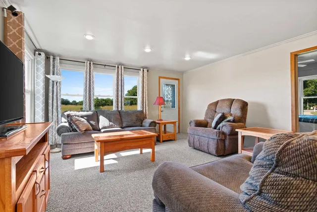 $550,000 | W444 Carlson Lane, Oconto Falls, WI 54154