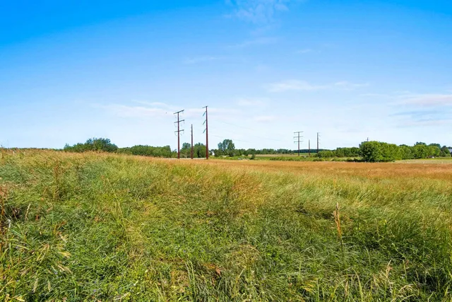 $550,000 | W444 Carlson Lane, Oconto Falls, WI 54154