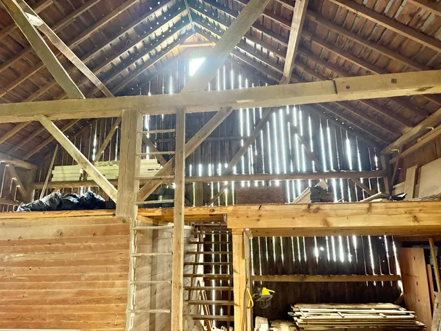 $550,000 | W444 Carlson Lane, Oconto Falls, WI 54154