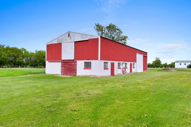 $550,000 | W444 Carlson Lane, Oconto Falls, WI 54154