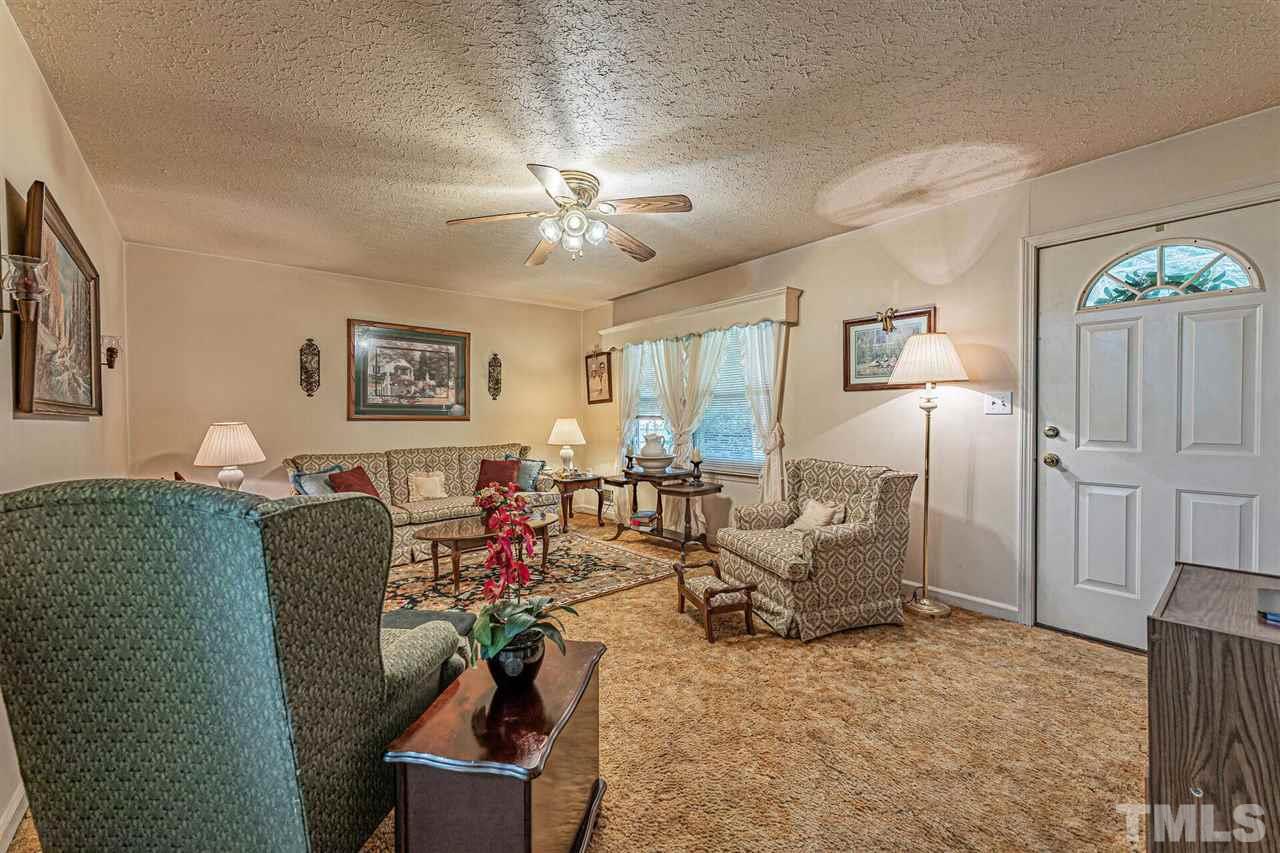 612 Maple Lane Raleigh, NC 27603 - Photo 5 of 26