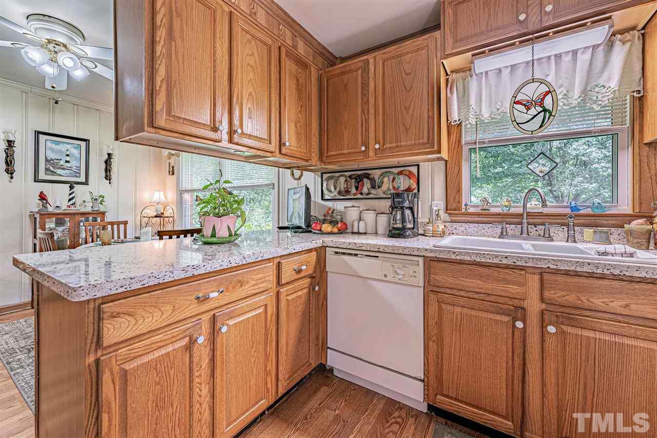612 Maple Lane Raleigh, NC 27603 - Photo 10 of 26