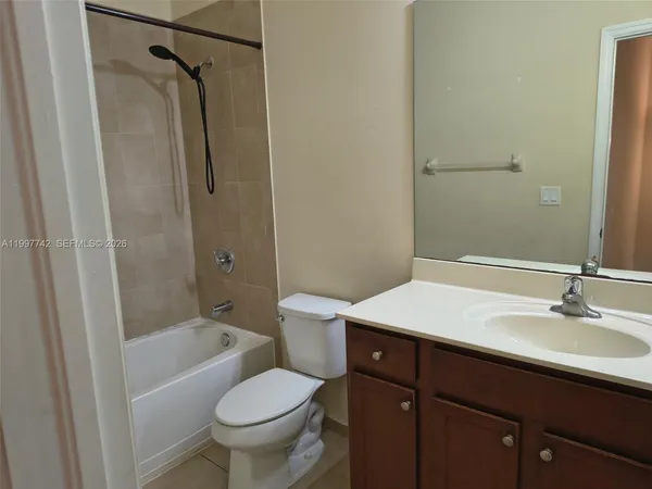 $3,000 | 3572 West 88th Terrace, Unit 3572, Hialeah, FL 33018