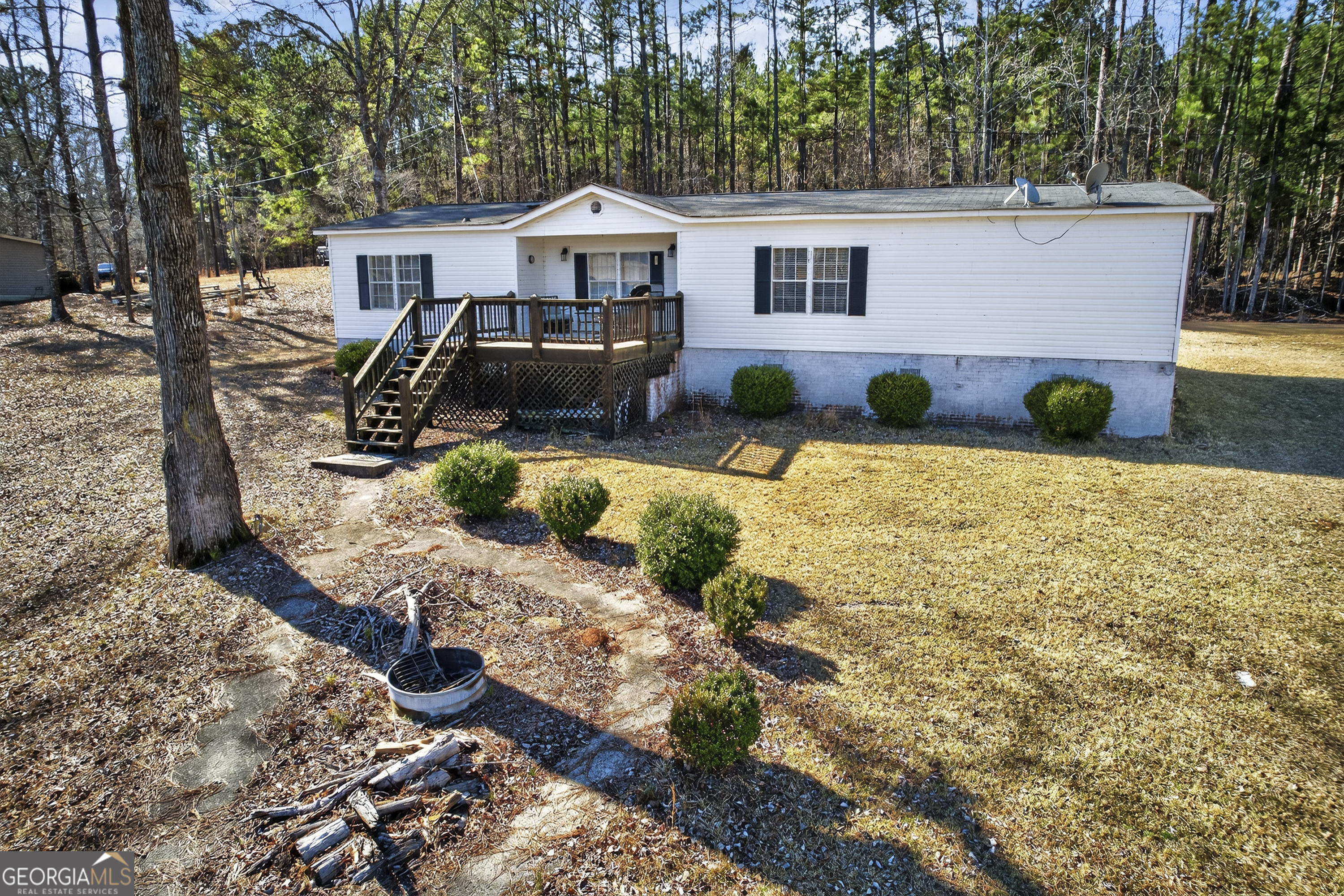 392 Hub Dent Road Northeast Milledgeville, GA 31061 - Photo 2 of 66