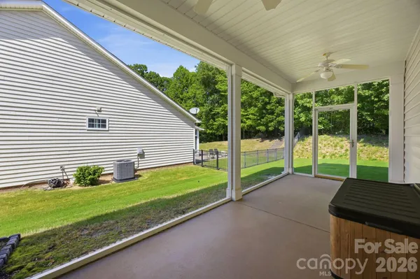 $800,000 | 204 Black Mountain Drive, Fort Mill, SC 29708