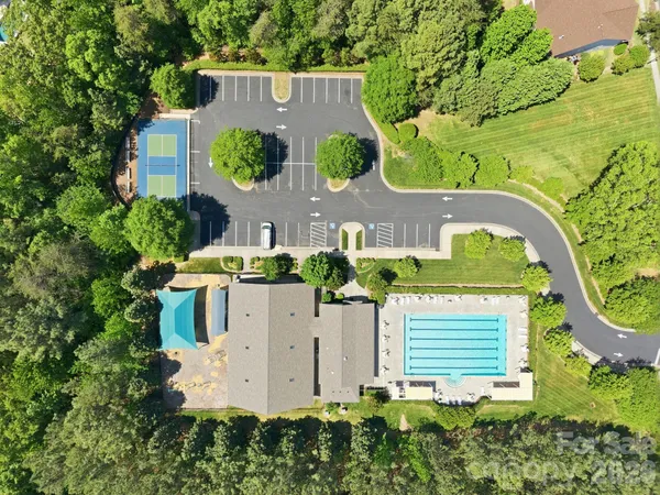$800,000 | 204 Black Mountain Drive, Fort Mill, SC 29708