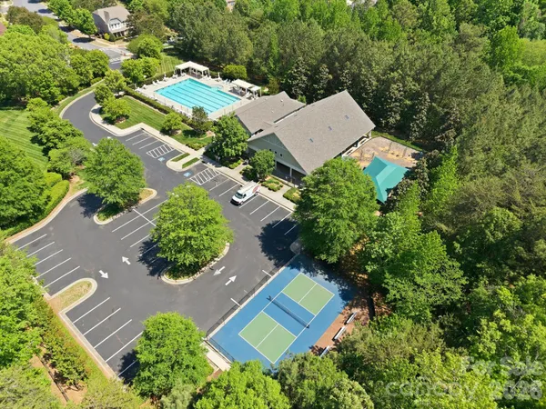 $800,000 | 204 Black Mountain Drive, Fort Mill, SC 29708