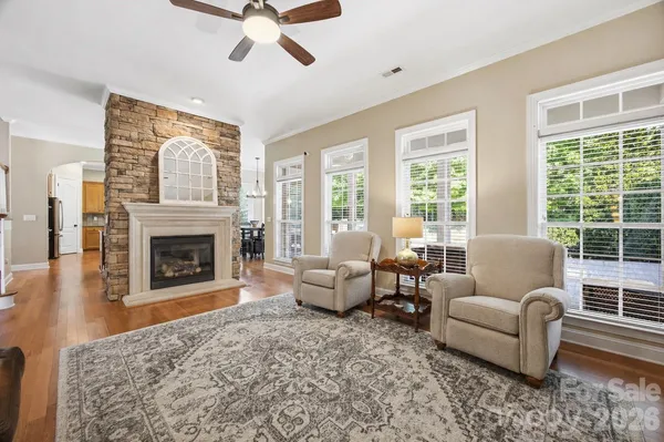 $800,000 | 204 Black Mountain Drive, Fort Mill, SC 29708
