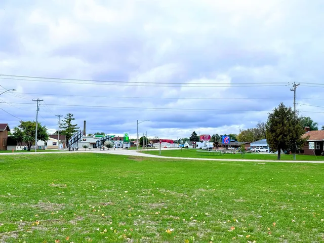 $60,000 | 60-acres Highway 35, Prairie du Chien, WI 53821