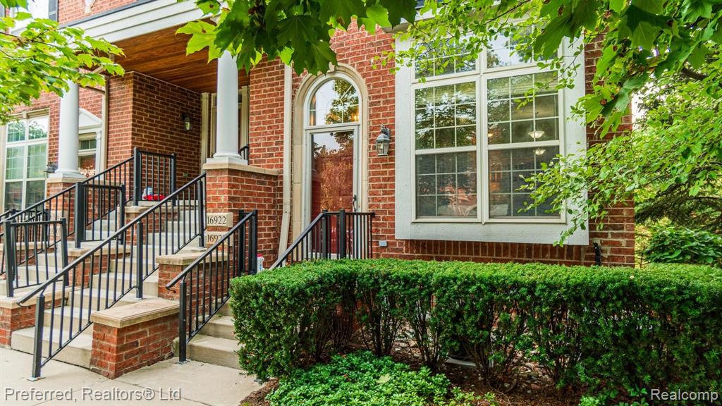 16928 Farmington Road Livonia, MI 48154 - Photo 18 of 28