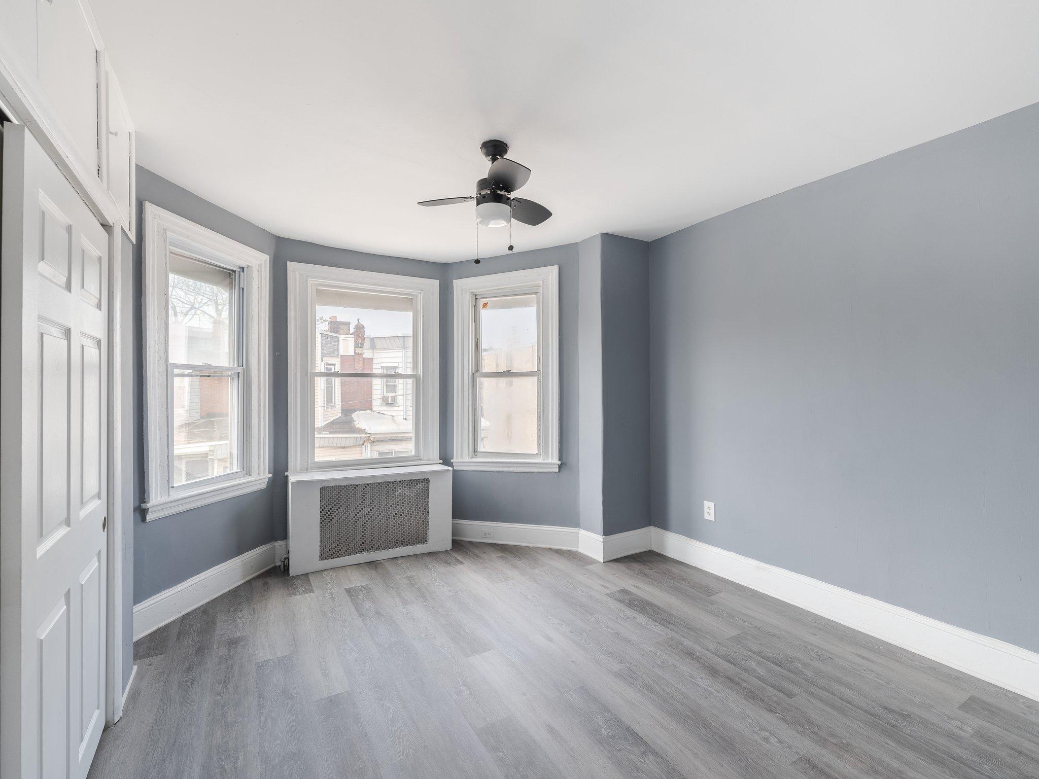 1823 South Yewdall Street Philadelphia, PA 19143 - Photo 11 of 21 Spacious primary BR with loads of sunlight.