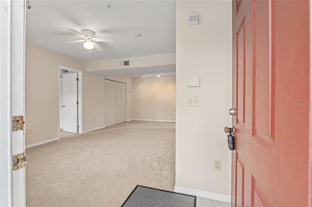 2360 Southwest Archer Road, Unit 607 Gainesville, FL 32608 - Photo 4 of 26