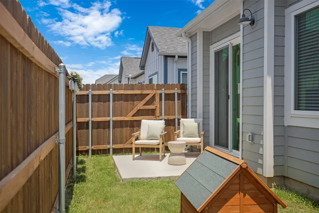 a view of deck with patio