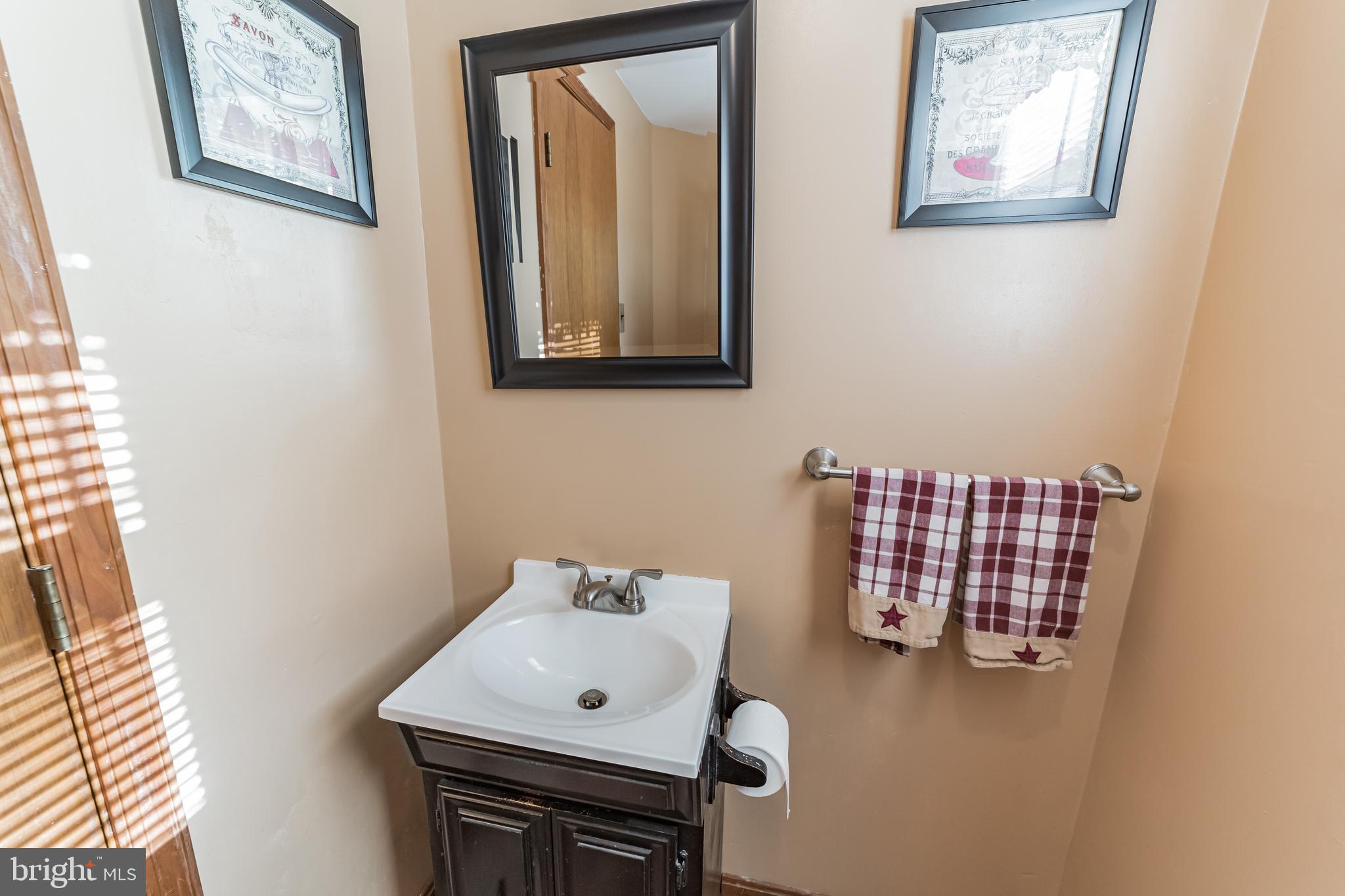 192 Old Limestone Road Oxford, PA 19363 - Photo 16 of 32 Bathroom