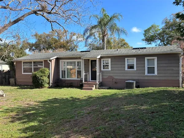 $1,800 | 1650 Crestwood Drive, Orlando, FL 32804