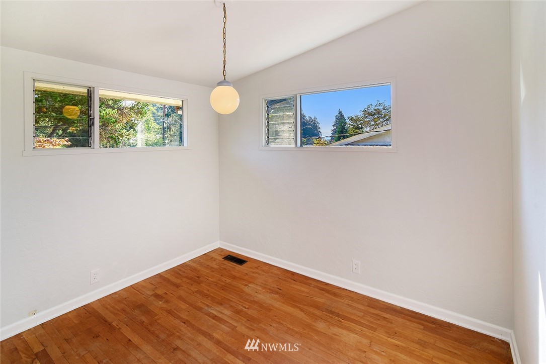1316 Ivy Road Bremerton, WA 98310 - Photo 13 of 25 Gallery Image 13