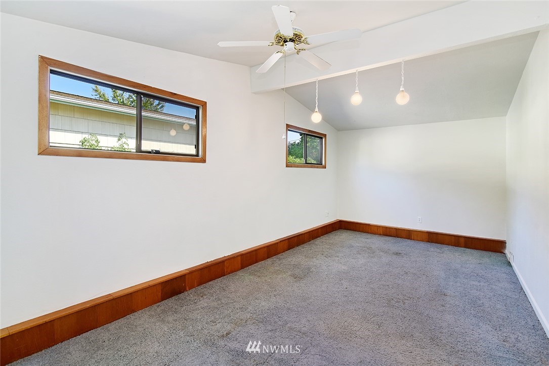 1316 Ivy Road Bremerton, WA 98310 - Photo 16 of 25 Gallery Image 16