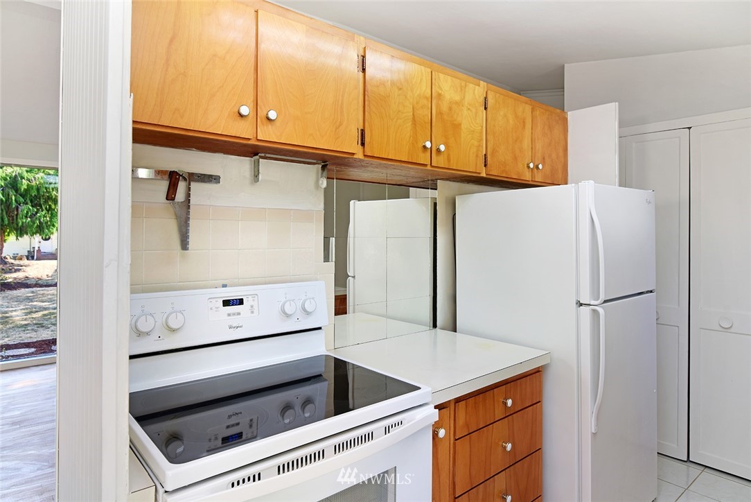 1316 Ivy Road Bremerton, WA 98310 - Photo 6 of 25 Gallery Image 6