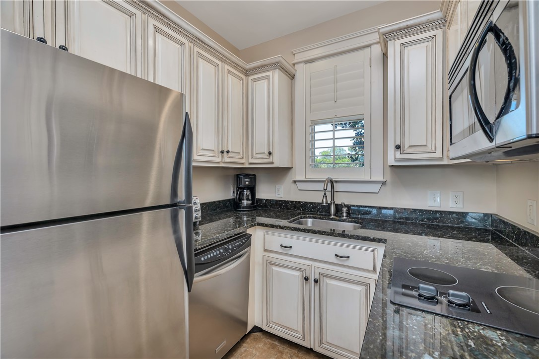 1015 Beach View Drive, Unit 208 St. Simons Island, GA 31522 - Photo 5 of 21