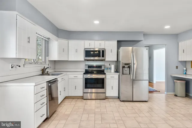 $599,999 | 1525 Squire Lane, Cherry Hill, NJ 08003