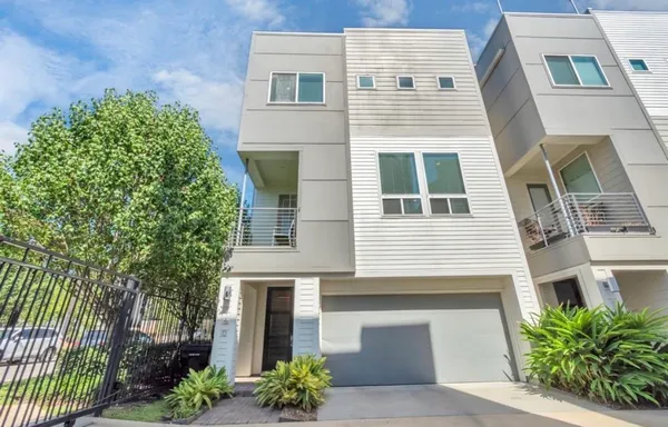 $3,200 | 360 Eado Park Circle, Houston, TX 77020