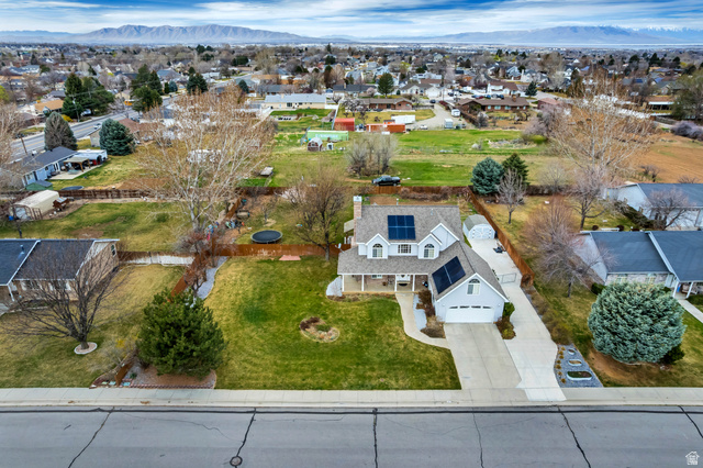1697 North 500 West Mapleton, UT 84664 - Photo 48 of 50 Aerial view of residential area with mountains