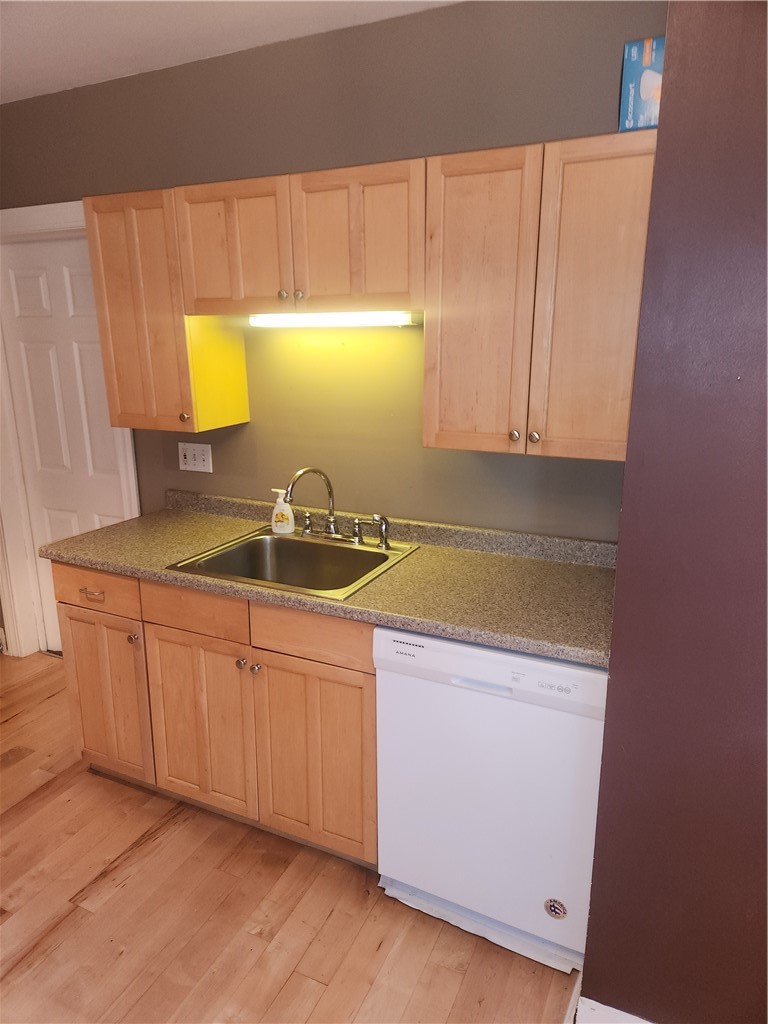 57 Rowley Street Rochester, NY 14607 - Photo 7 of 26