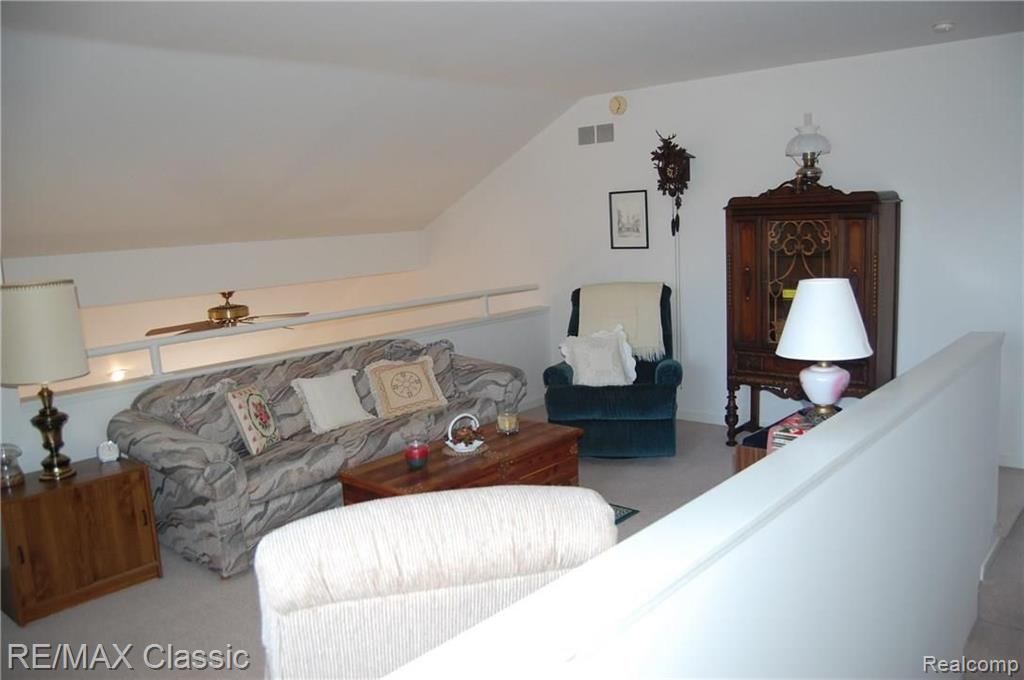 669 Camden Court Rochester Hills, MI 48307 - Photo 14 of 19