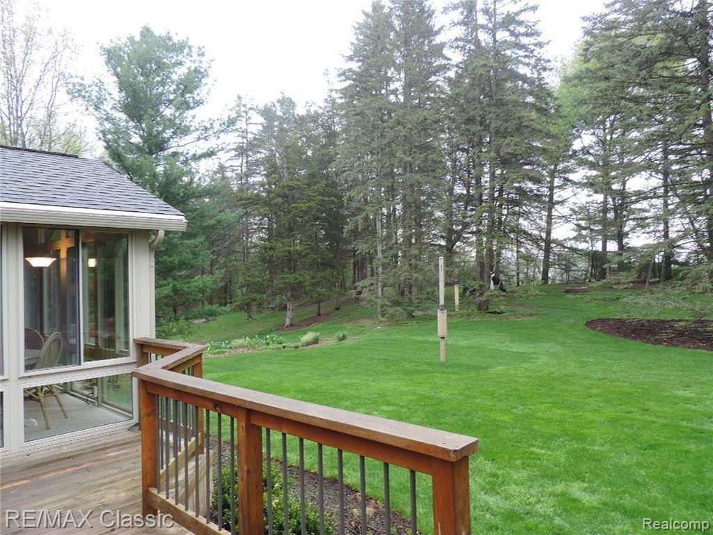 1005 Pine Ridge Road Milford, MI 48380 - Photo 65 of 76 DSCN7165 - Copy - Copy.JPG