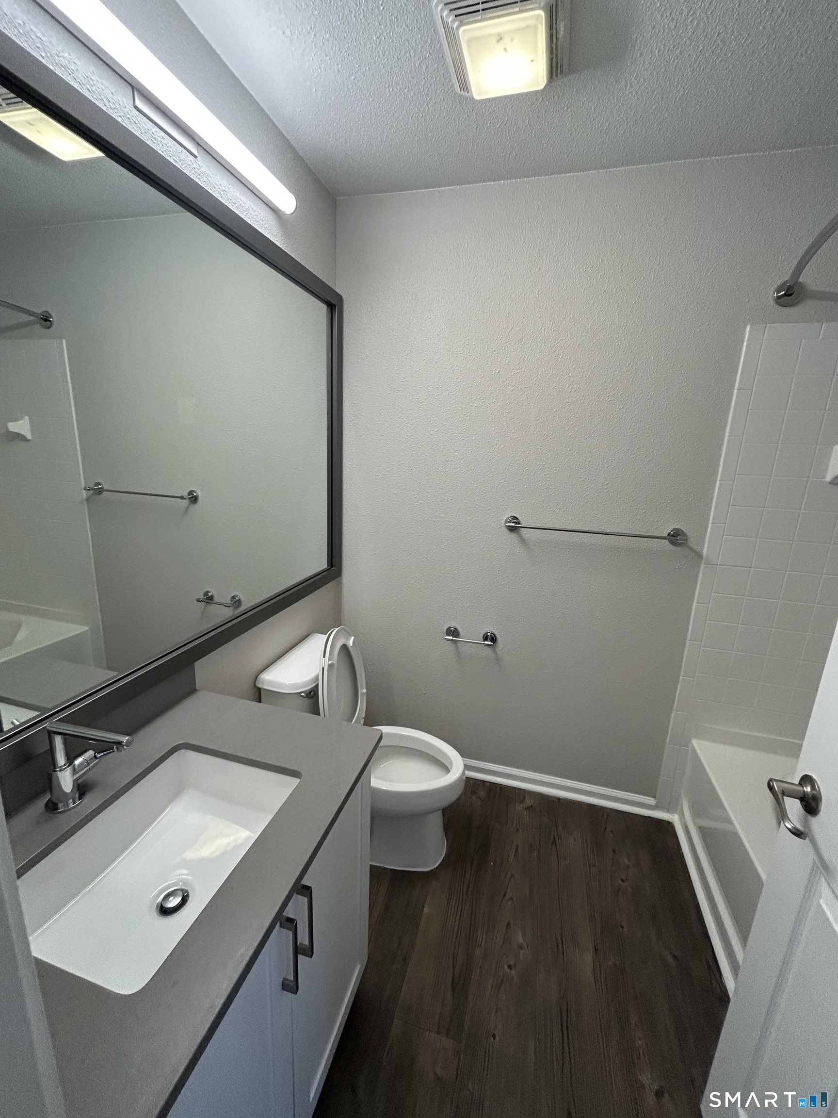 138 Hollow Tree Ridge Road, Unit 1702 Darien, CT 06820 - Photo 8 of 28