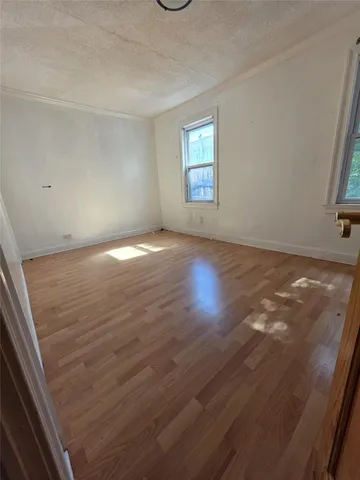 $999,000 | 100-15 40th Road | South Corona