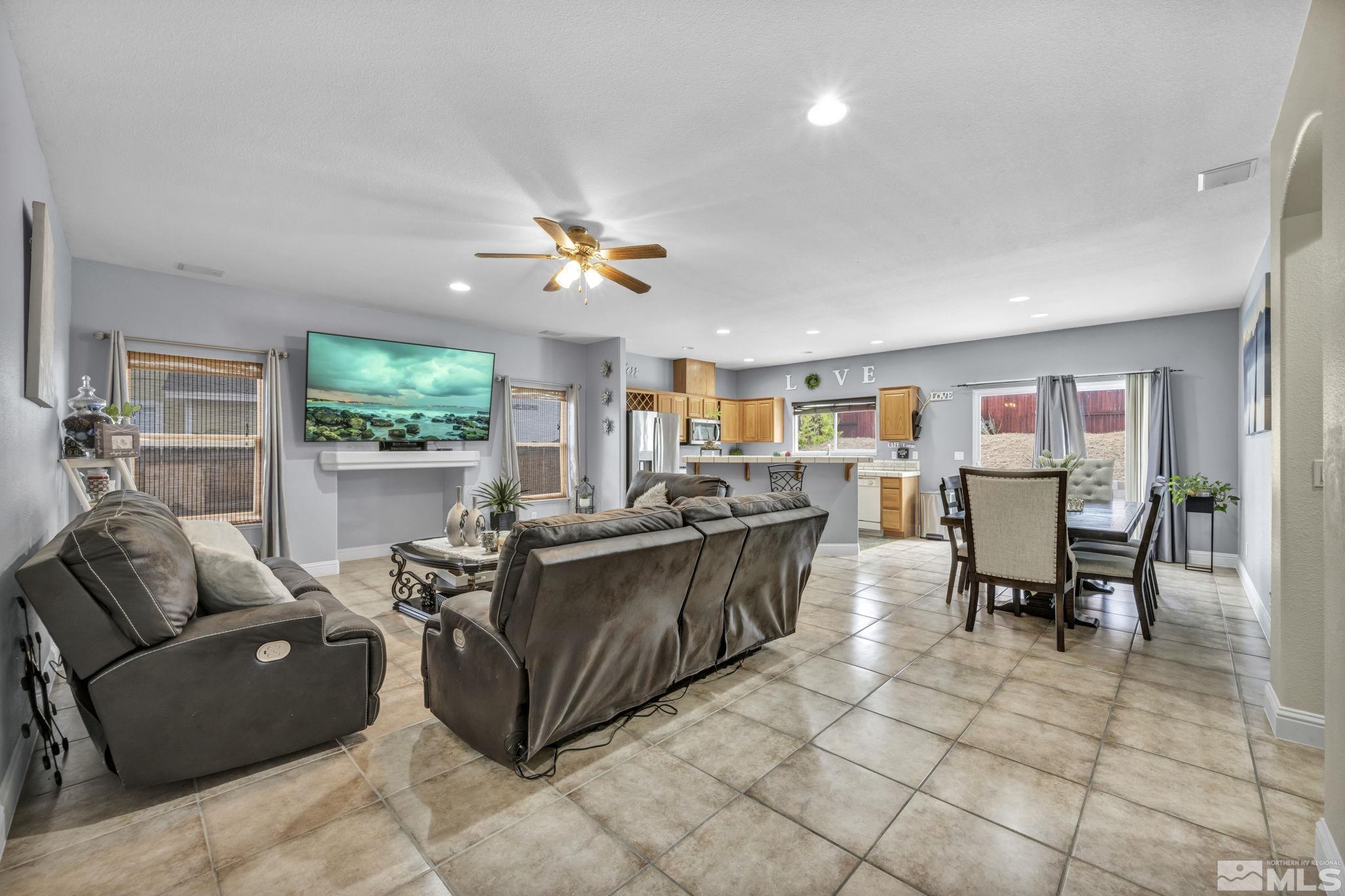 9747 Autumn Leaf Way Reno, NV 89506 - Photo 5 of 26 Photo 5