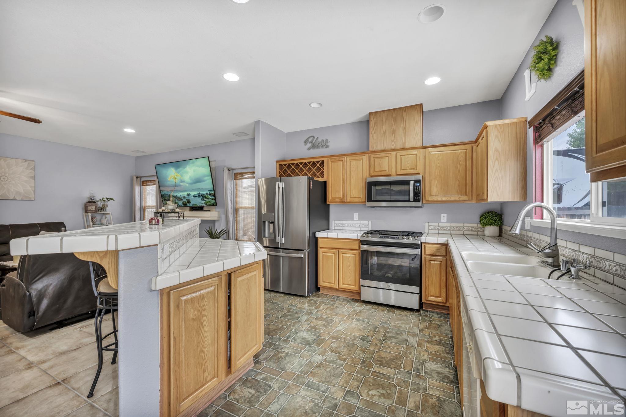 9747 Autumn Leaf Way Reno, NV 89506 - Photo 9 of 26 Photo 9