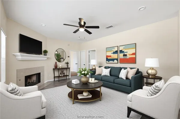 $268,000 | 622 Holleman Drive, College Station, TX 77840