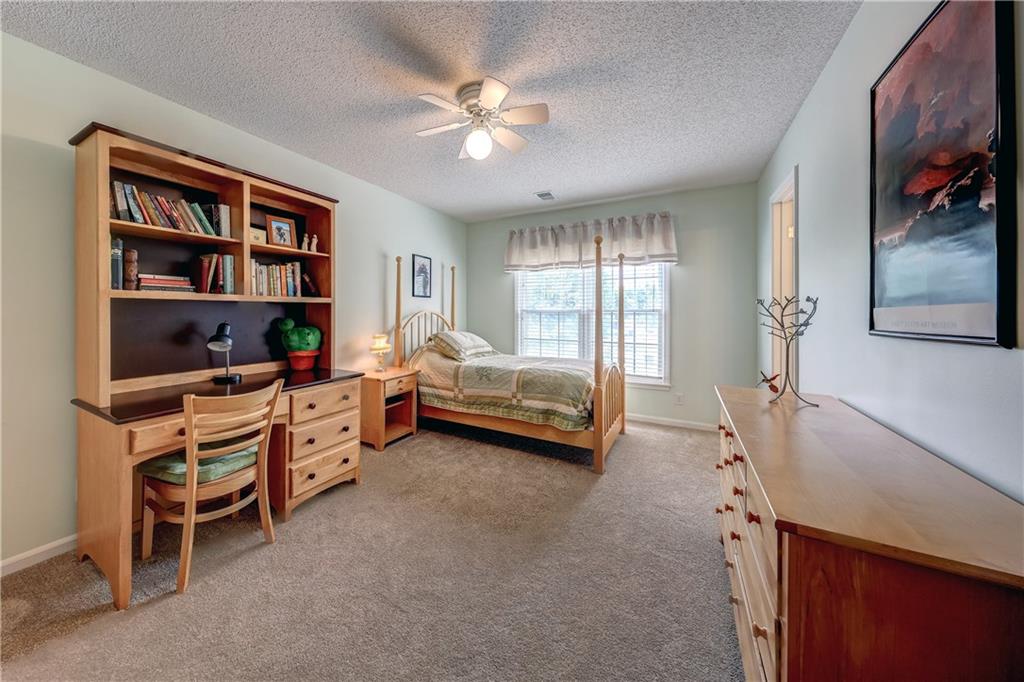 13017 Reeder Street Overland Park, KS 66213 - Photo 20 of 35