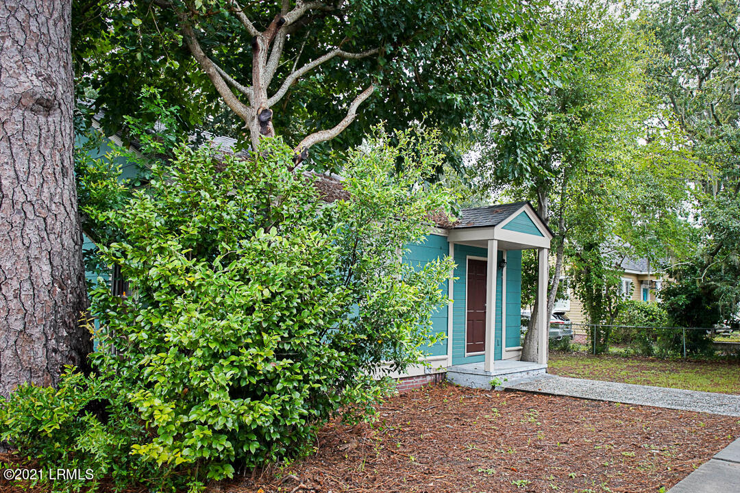 530 Ribaut Road Beaufort, SC 29902 - Photo 6 of 42 DSC08735