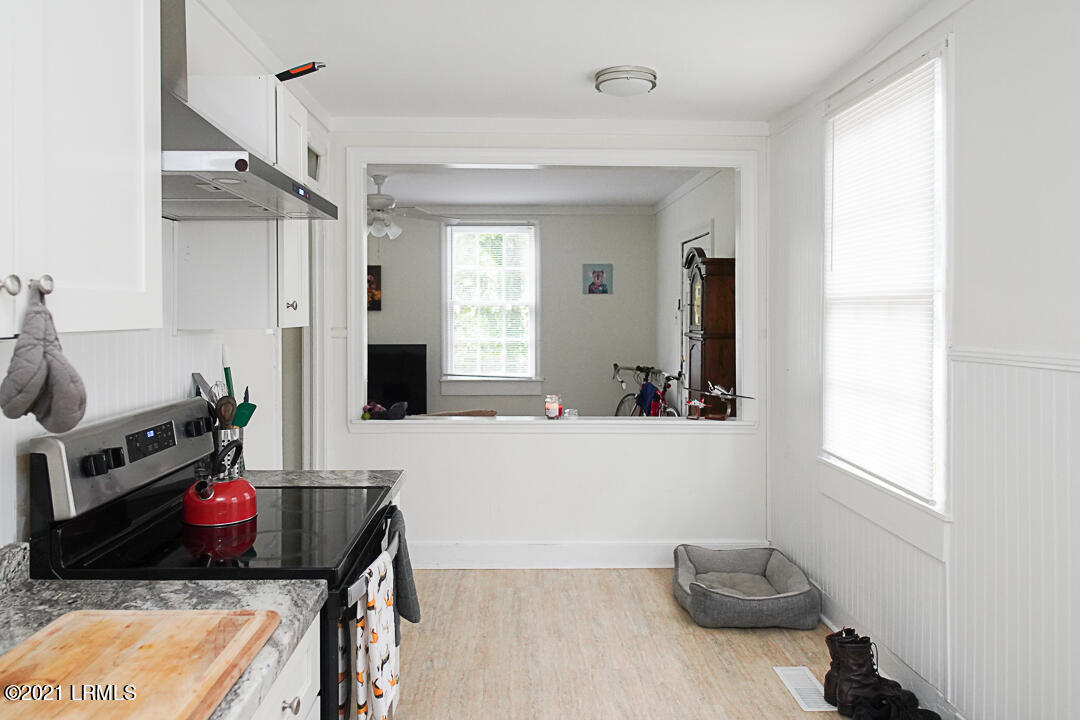 530 Ribaut Road Beaufort, SC 29902 - Photo 10 of 42 DSC08740