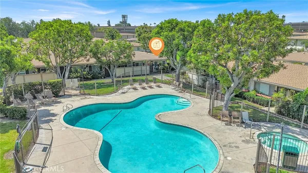 $539,999 | 634 West Main Street, Unit D, Tustin, CA 92780