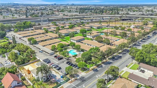 $539,999 | 634 West Main Street, Unit D, Tustin, CA 92780