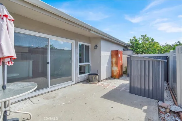 $539,999 | 634 West Main Street, Unit D, Tustin, CA 92780