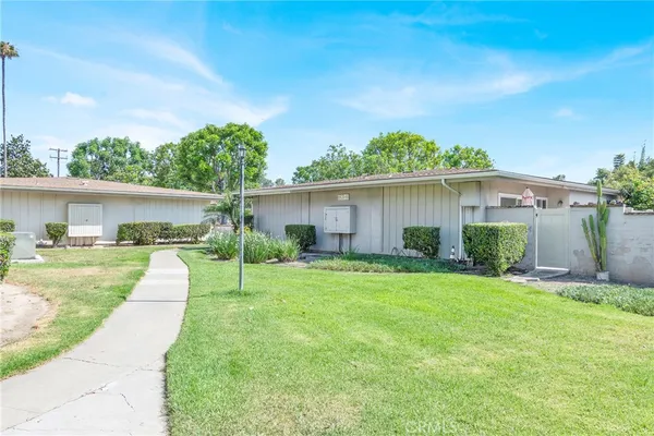 $539,999 | 634 West Main Street, Unit D, Tustin, CA 92780