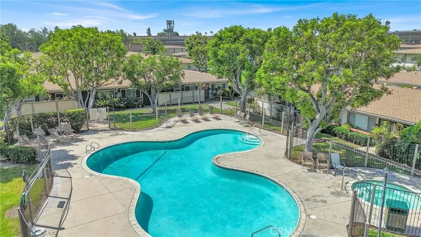 $539,999 | 634 West Main Street, Unit D, Tustin, CA 92780
